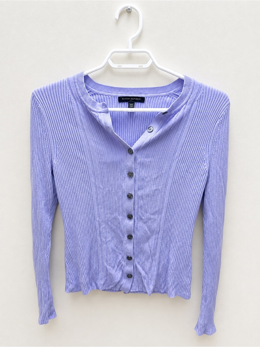 Banana Republic Lavender Ribbed Button-Front Long Sleeve Top